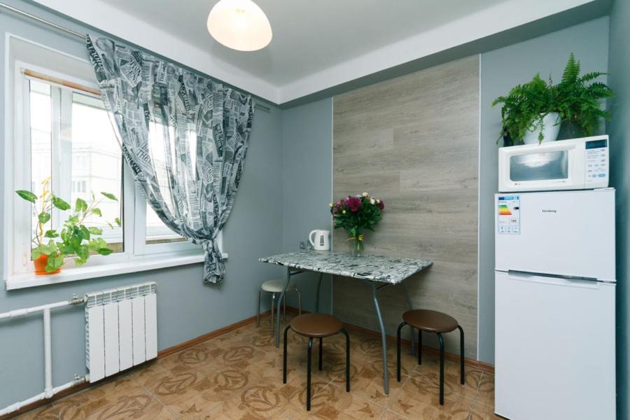 Apartment Near Dream Town Киев Екстериор снимка
